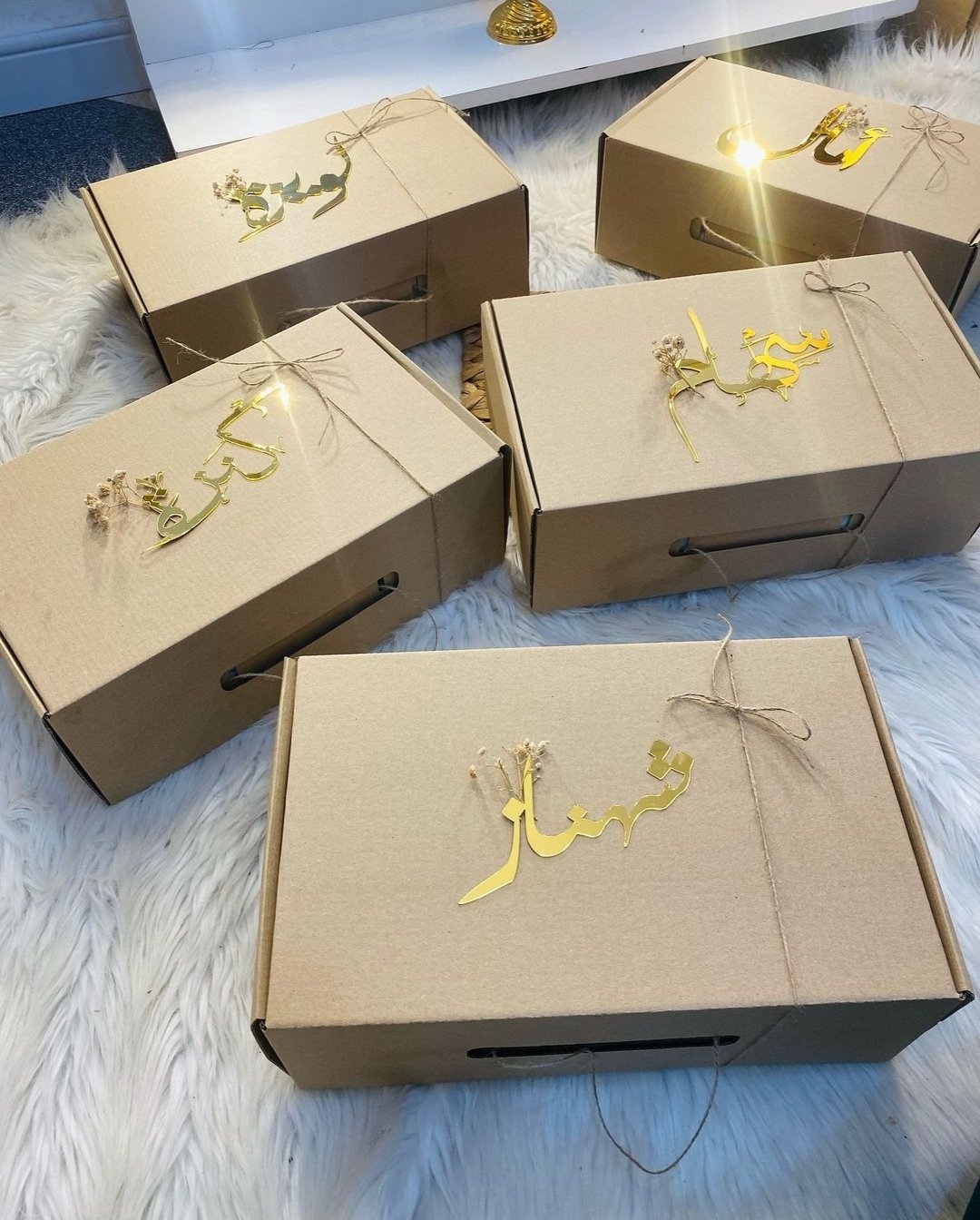 إسم لوضعه على mini box